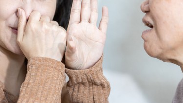 Trào ngược dạ dày gây hôi miệng: Nguyên nhân, dấu hiệu và cách cải thiện an toàn