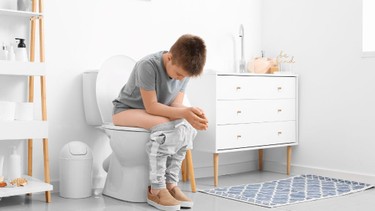 Trẻ bị tiêu chảy tiêm phòng được không? Những điều cha mẹ không nên bỏ qua