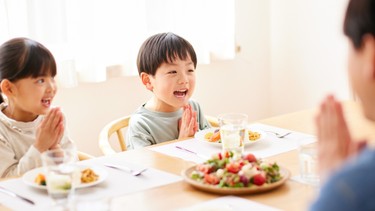 Trẻ còi xương nên bổ sung gì để phát triển chiều cao và xương chắc khỏe?