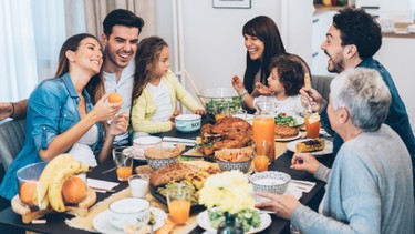 Vi khuẩn HP có lây qua đường ăn uống không? Làm sao để phòng ngừa nhiễm HP qua ăn uống?
