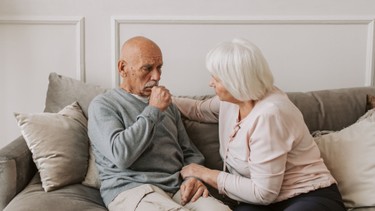 Viêm phế quản mãn tính là gì? Nguyên nhân, triệu chứng và cách điều trị