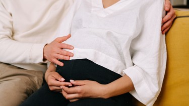 Vỡ ối có đau bụng không? Cách nhận biết và phòng ngừa biến chứng nguy hiểm