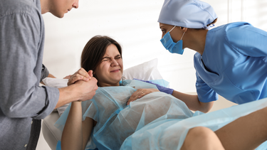 Vượt cạn là gì? Hành trình sinh nở và cách chuẩn bị vượt cạn an toàn cho mẹ bầu