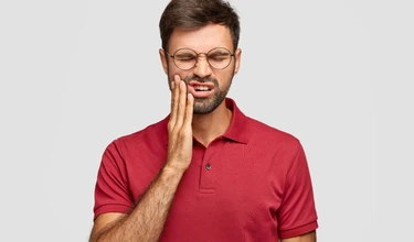 Đau răng nổi hạch dưới hàm là gì? Nguyên nhân và cách điều trị
