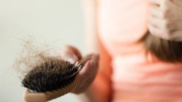  Nguyên nhân rụng tóc nhiều ở tuổi dậy thì và cách cải thiện hiệu quả