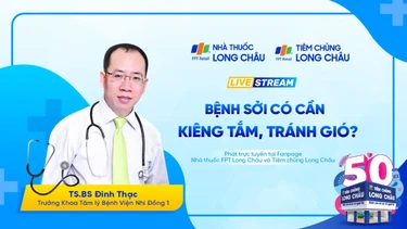 Bệnh sởi có cần kiêng tắm, tránh gió không?