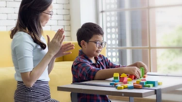 Thiểu năng trí tuệ: Dấu hiệu, nguyên nhân, phương pháp chẩn đoán, điều trị và phòng ngừa