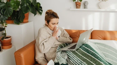 Cúm mùa do vi khuẩn hay virus? Những điều bạn cần biết