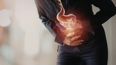 Triệu chứng cơn đau dạ dày cấp, nguyên nhân và cách giảm đau nhanh chóng?