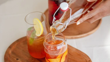Kombucha là gì? Lợi ích và cách dùng đúng
