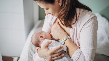 Mẹo chữa đau răng cho mẹ cho con bú an toàn và dễ áp dụng