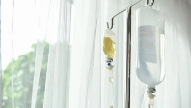 Người mệt mỏi có nên truyền nước không và khi nào thật sự cần thiết?