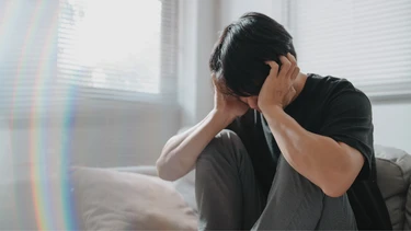 Rối loạn nội tiết tố nam gây mụn: Nguyên nhân và cách xử lý