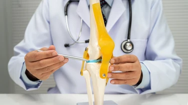Thay khớp gối nhân tạo: Những điều người bệnh cần hiểu rõ