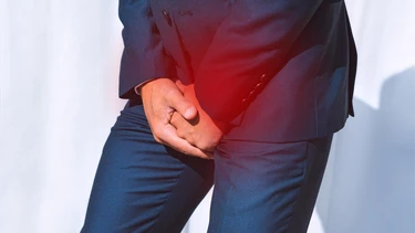 Viêm tinh hoàn là gì? Nguyên nhân, triệu chứng và cách điều trị