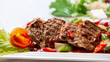 Xơ gan có ăn được thịt bò không? Cách ăn phù hợp cho người bệnh