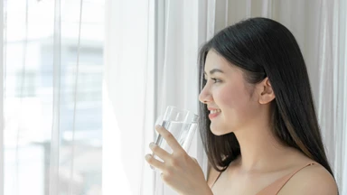 1 ngày uống bao nhiêu nước? Cách uống nước tốt cho sức khoẻ