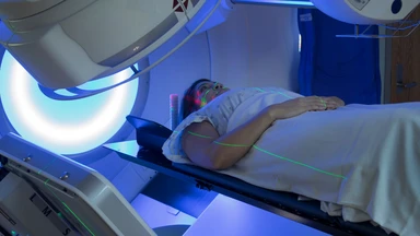 Ai không nên tiêm vắc xin sống giảm độc lực? Những đối tượng cần lưu ý