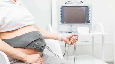 Bà bầu bị mỡ trong máu cao: Có nguy hiểm không và cách kiểm soát