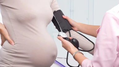 Bà bầu bị tụt huyết áp 3 tháng cuối: Dấu hiệu và cách xử trí an toàn