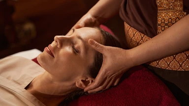 Bấm huyệt chữa mất ngủ có hiệu quả không? Cách thực hiện an toàn