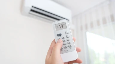 Bị sốc nhiệt điều hòa phải làm sao? Nguyên nhân, triệu chứng và cách xử lý