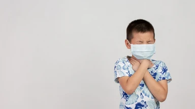CDC cảnh báo ho gà vẫn gia tăng theo chu kỳ: Vì sao trẻ nhỏ vẫn là nhóm nguy cơ cao nhất?