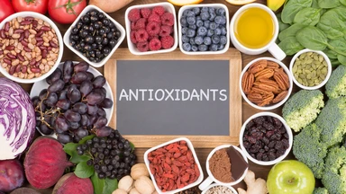 Chất chống oxy hóa: “Vệ sĩ” thầm lặng cho sức khỏe toàn diện