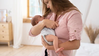 Có nên cho con bú đến 5 tuổi? Lợi ích và những điều cha mẹ cần biết