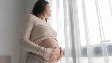 Cổ tử cung hở ngoài có phải sắp sinh không? Các dấu hiệu chuyển dạ