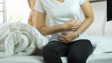 Đau bụng bên trái ngang rốn là gì? Nguyên nhân và cách điều trị hiệu quả