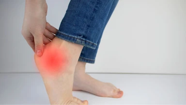 Đứt gân gót chân Achilles là gì? Nguyên nhân, triệu chứng và cách điều trị