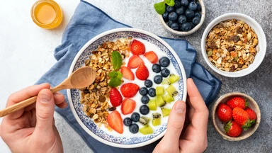 Granola: Lợi Ích, Tác Hại Và Cách Ăn Đúng Chuẩn