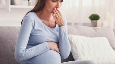 Mẹ bầu nôn nhiều có ảnh hưởng đến thai nhi không? Khi nào cần đi khám?