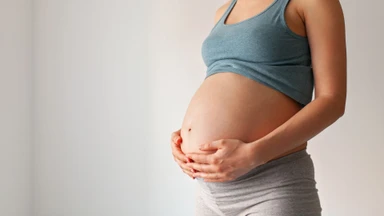 Những mùi gây dị tật thai nhi có thật không? Cần làm gì khi mẹ bầu lỡ ngửi mùi độc hại?