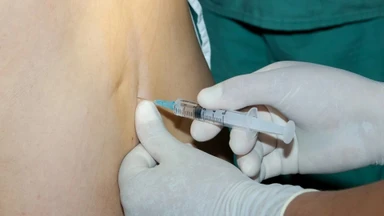 Phân biệt gây tê màng cứng và gây tê tủy sống trước sinh