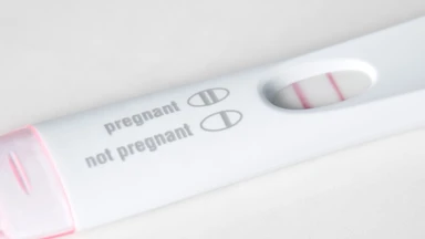 Que thử thai điện tử: Cách dùng, độ chính xác và lưu ý