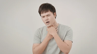 Sặc nước bọt là tình trạng thế nào? Nguyên nhân và cách xử trí hiệu quả