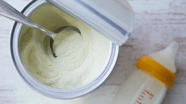 Sữa thủy phân là gì? Phân loại và cách chọn sữa phù hợp cho trẻ