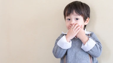 Thời tiết mưa nắng thất thường, trẻ dễ mắc bệnh hô hấp nào?