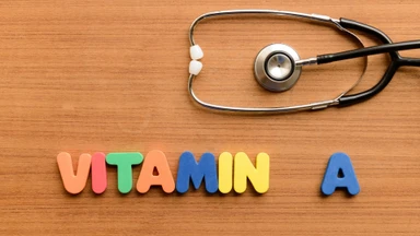 Trẻ uống vitamin A có tác dụng phụ không? Những điều cha mẹ cần biết