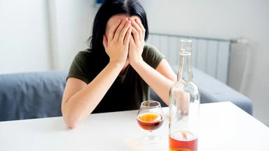 Uống gì giải rượu? Những loại đồ uống giúp cơ thể phục hồi sau khi uống rượu bia