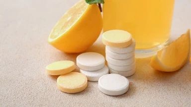 Uống viên sủi vitamin C mỗi ngày có tốt không? Lợi ích và tác hại