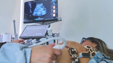 Xét nghiệm sàng lọc dị tật thai nhi: Những điều mẹ bầu cần biết