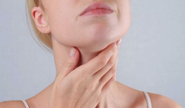 Amidan nổi cục thịt do nguyên nhân gì? Khi nào cần thăm khám chuyên khoa?