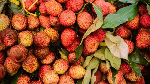 Ăn vải có nóng không? Ăn bao nhiêu là đủ?