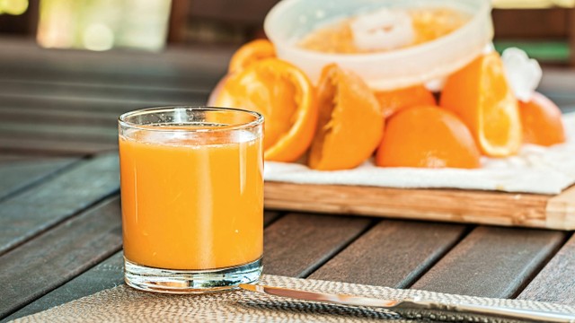 Bà bầu bị viêm đường tiết niệu nên uống gì tốt?