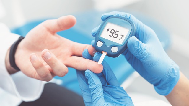 Bảng chỉ số đường huyết chuẩn là gì? Các yếu tố ảnh hưởng đến kết quả đo đường huyết