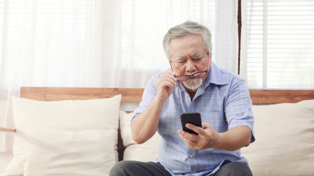 Lão thị: Dấu hiệu, nguyên nhân, phương pháp chẩn đoán, điều trị và phòng ngừa