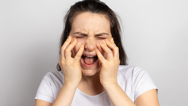 Liệt dây thần kinh số 9 là gì? Dấu hiệu, nguyên nhân, cách chẩn đoán và điều trị